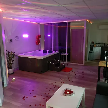 Cocoonspa Avec Jacuzzi Decoration Romantique Offerte شقة